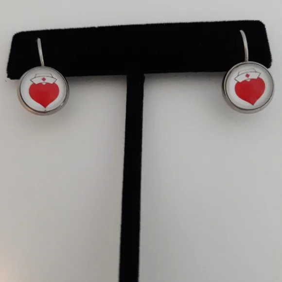 "Love a Nurse"Lever back eaarings. - Picture 4 of 5
